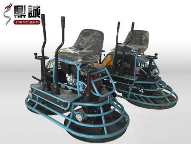 點(diǎn)擊查看詳細(xì)信息<br>標(biāo)題：雙盤(pán)駕駛式抹光機(jī) 閱讀次數(shù)：12986