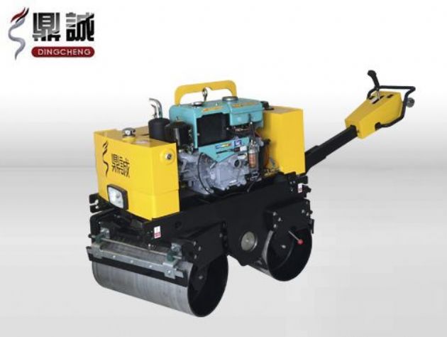 點(diǎn)擊查看詳細(xì)信息<br>標(biāo)題：DC-840-I全液壓手扶雙鋼輪壓路機(jī) 閱讀次數(shù)：14940