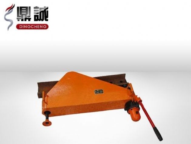 點(diǎn)擊查看詳細(xì)信息<br>標(biāo)題：垂直液壓彎軌機(jī) 閱讀次數(shù)：4655