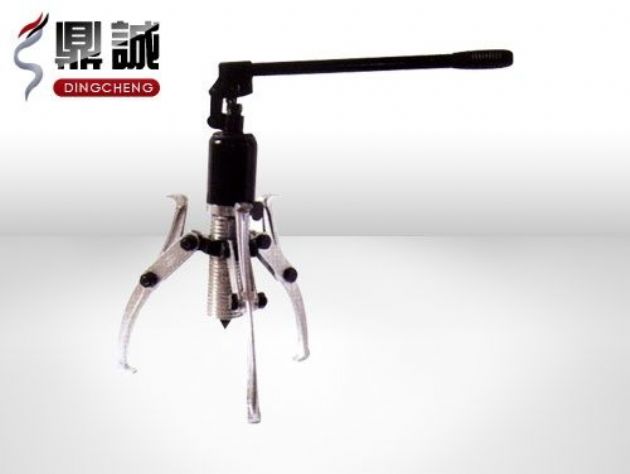 點(diǎn)擊查看詳細(xì)信息<br>標(biāo)題：整體式液壓拉馬 閱讀次數(shù)：5094